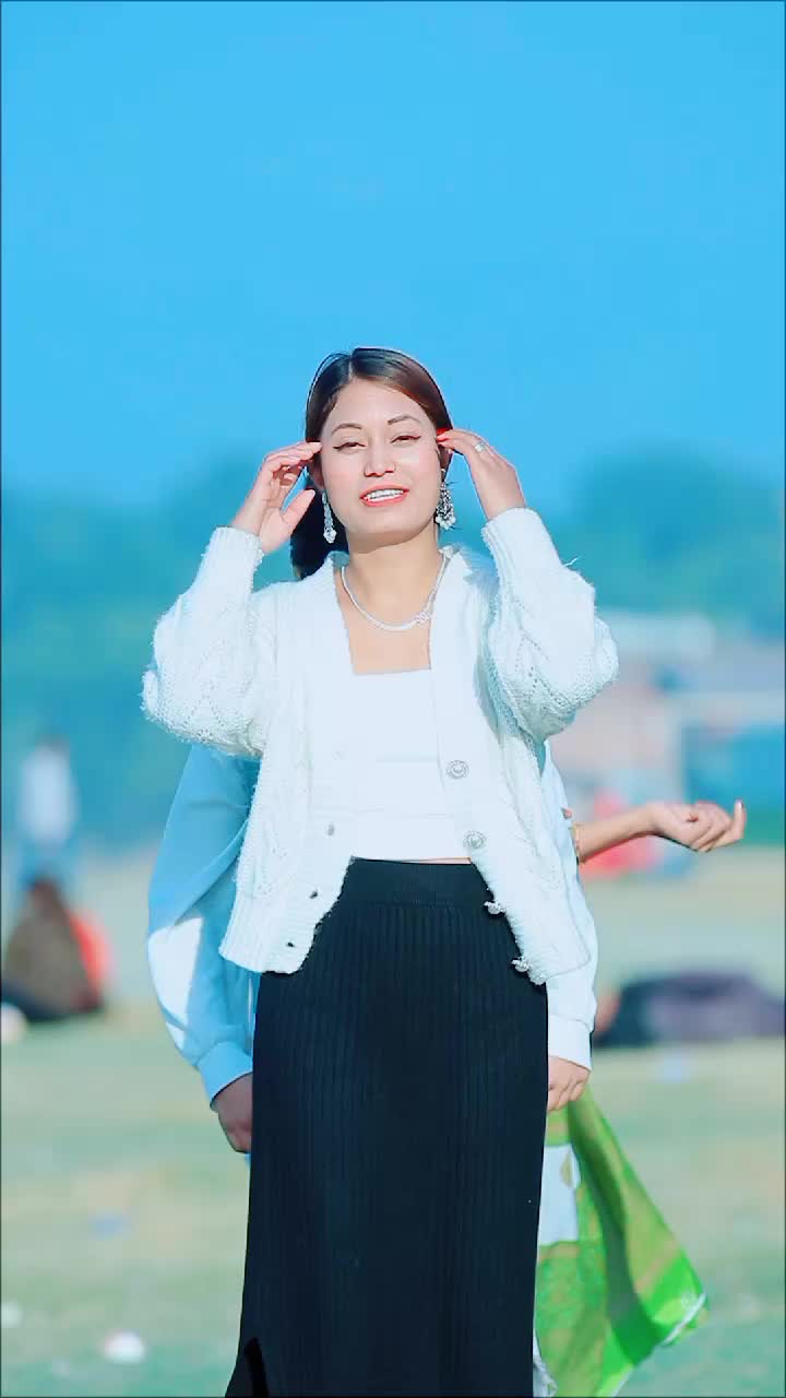 @LAURENIMAYA🇳🇵🇳🇵