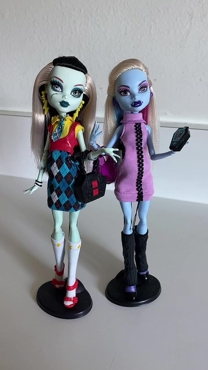 @M🕸️