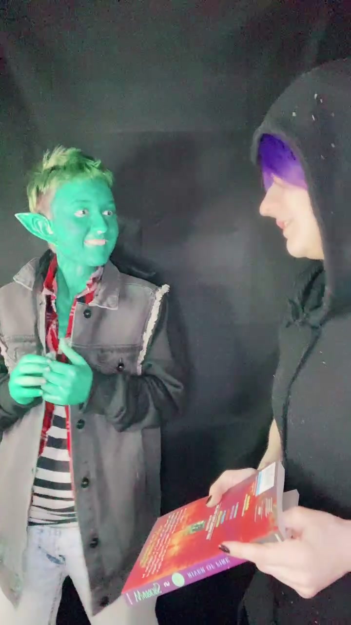 @CrazYmounKyRawR