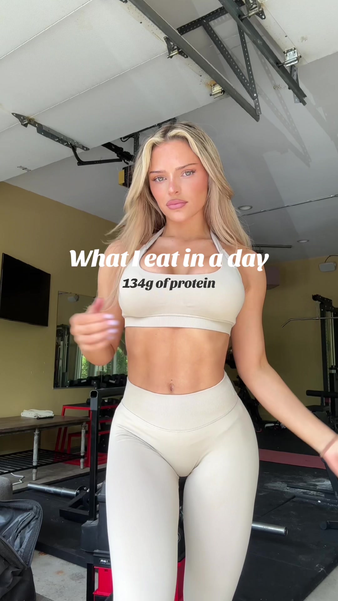@Hannahbrookesanders