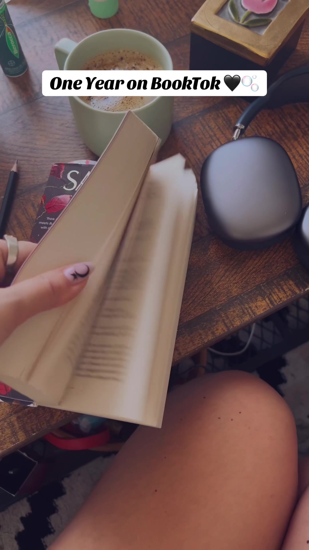 @𝕾𝖈𝖗𝖊𝖆𝖒𝖎𝖓𝖌 𝕿 | Reads