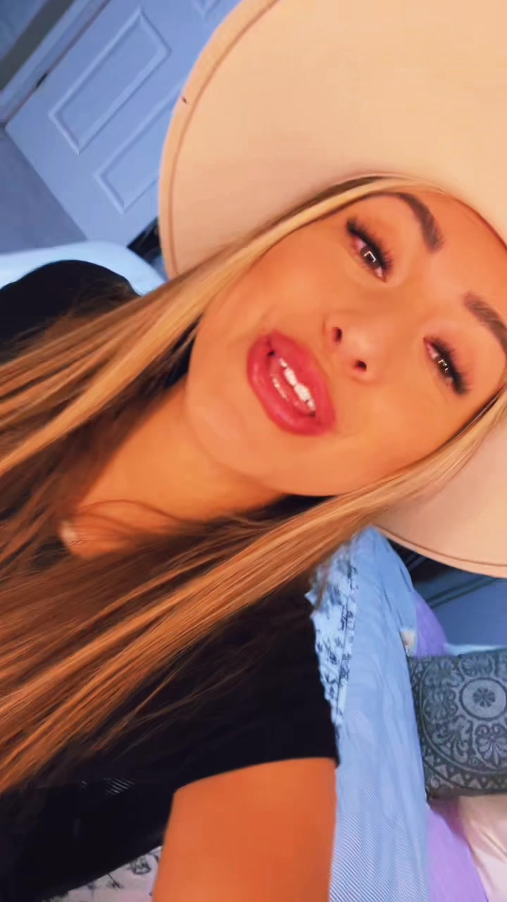 @Hannah 🌹