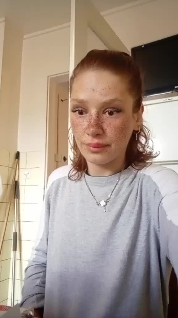 @Luciana Hatija لوتشيانا كارا