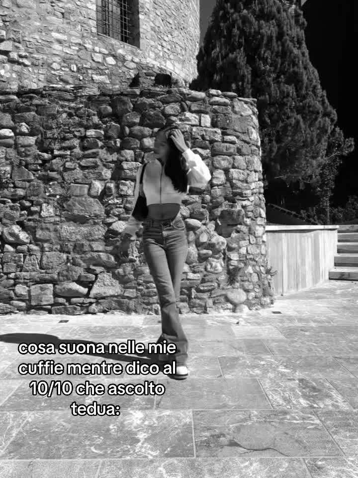 @v&igrave;