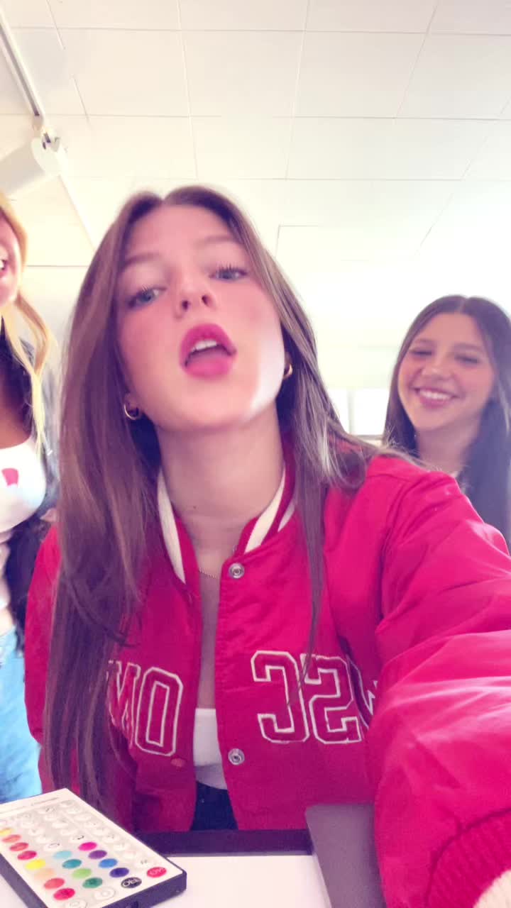 @AlixGoodman_