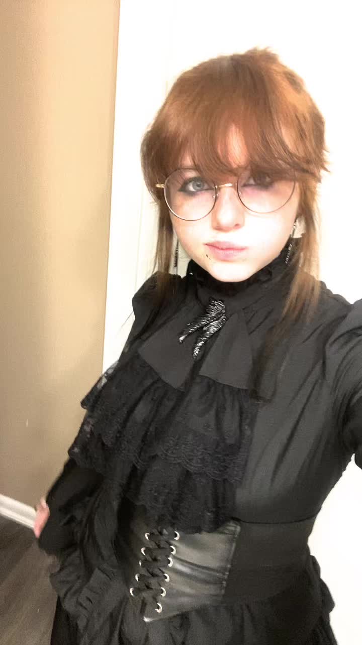 @Cass🖤🗝️