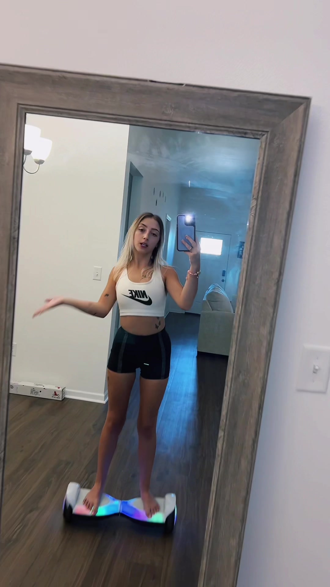 @rachelwoodshere