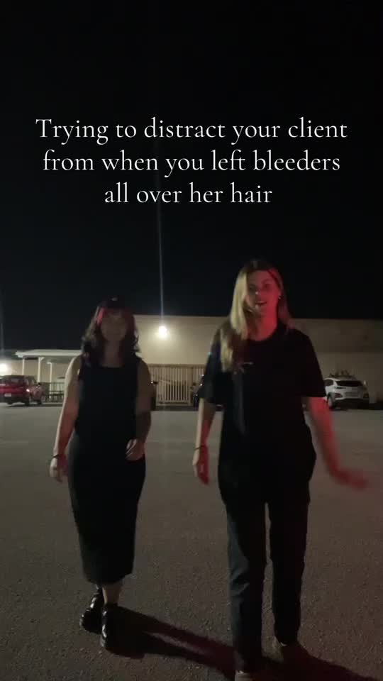 @Khloee
