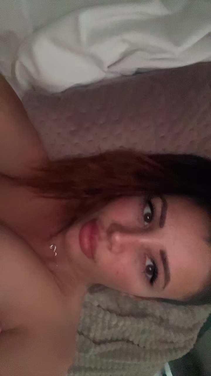 @lizqueensurace