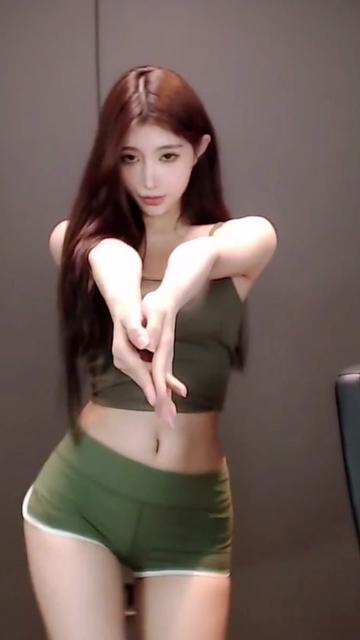 @lucya