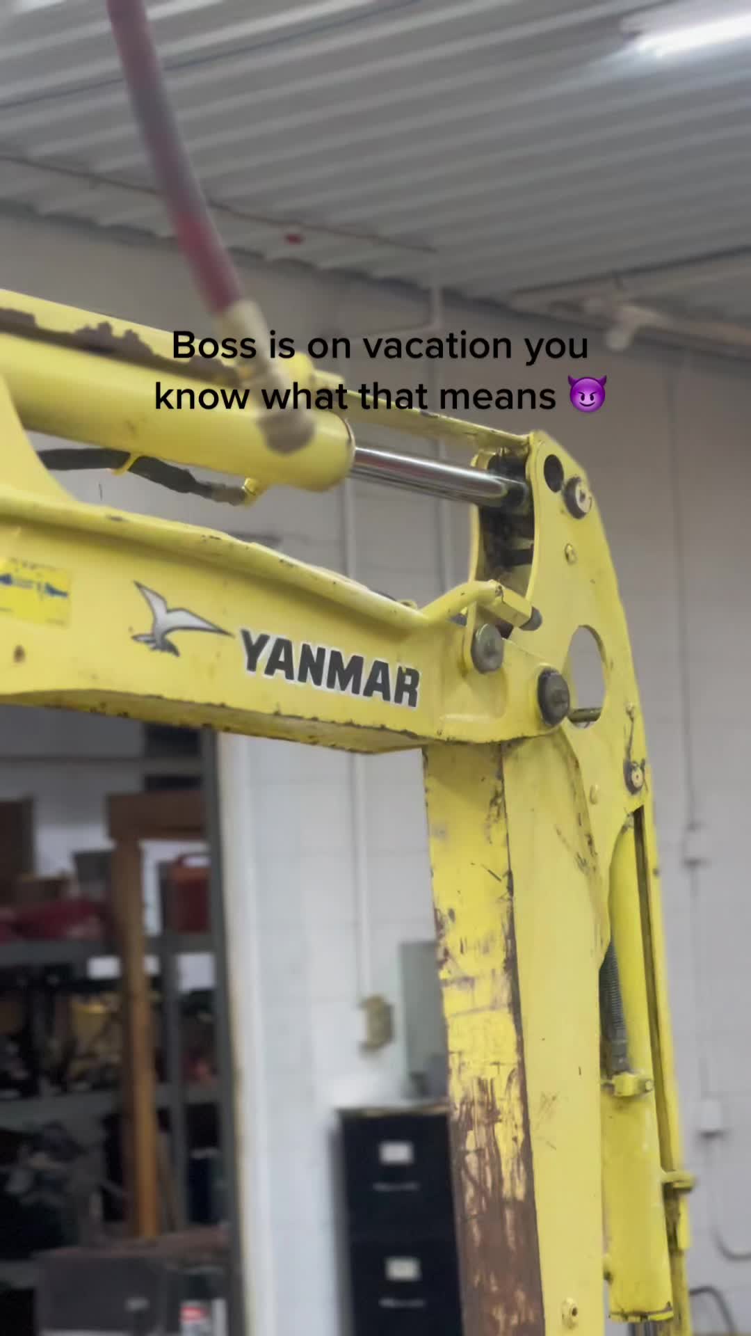 @itsjangus
