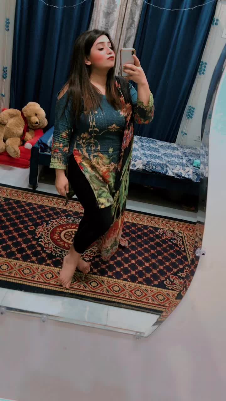 @ZAREEN SHAH❣️