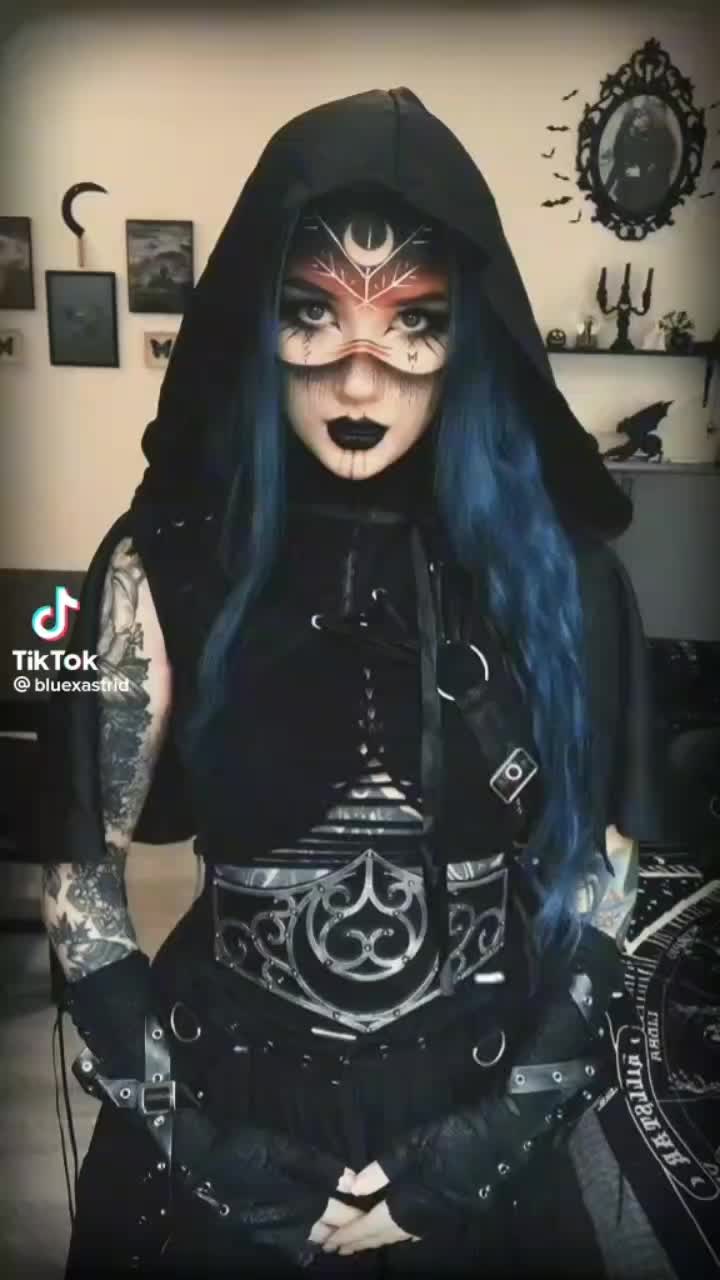 @Luna