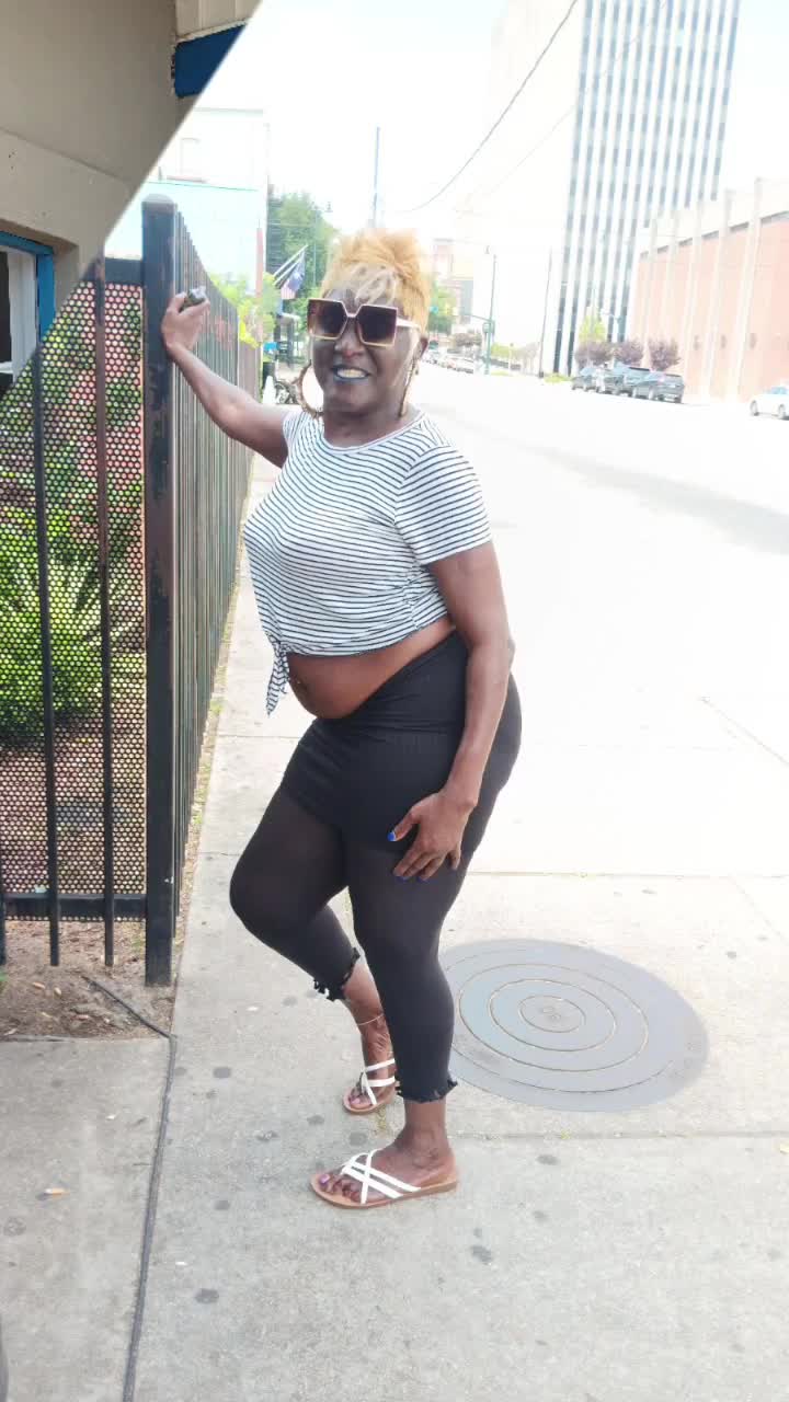 @Mary Parker528 sexy black
