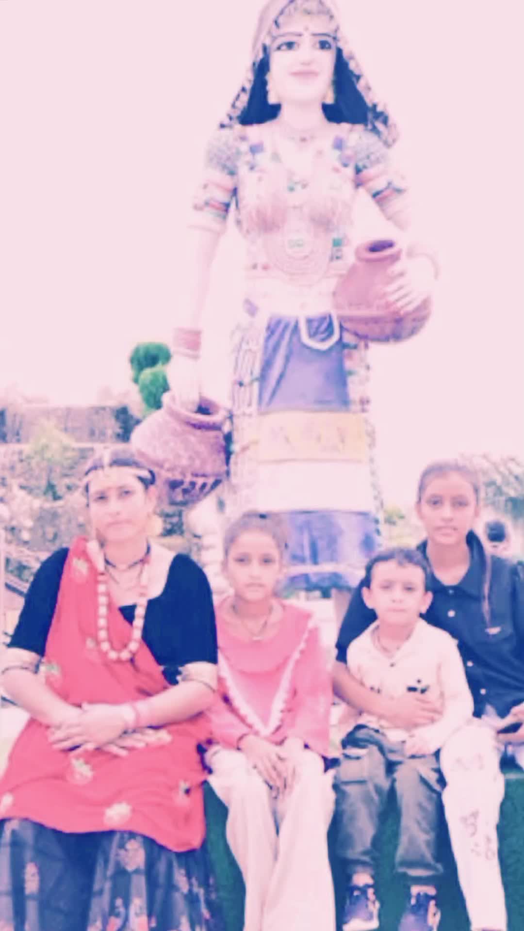 @janaki giri๐น๐น๐น