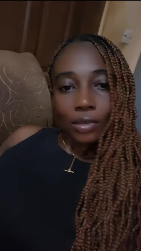@YAA KISSIWAA ASANTE😇✨🥂