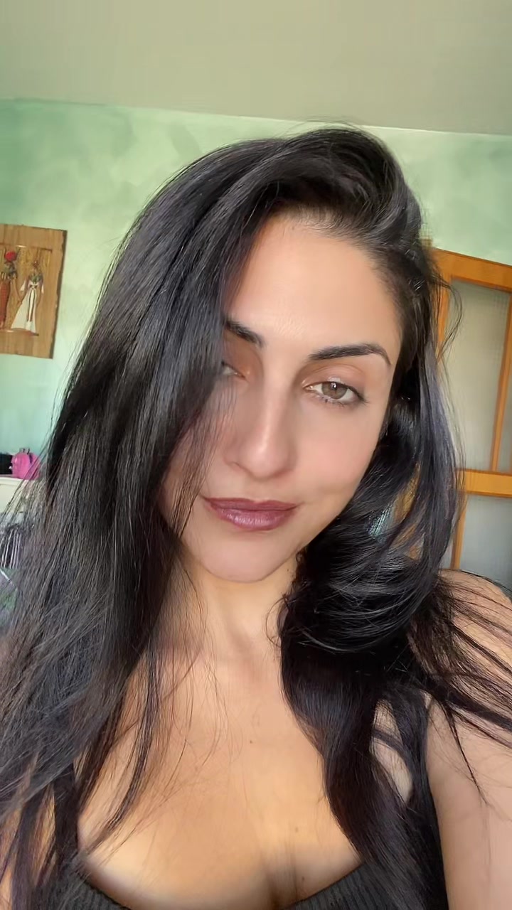 @lalecci_