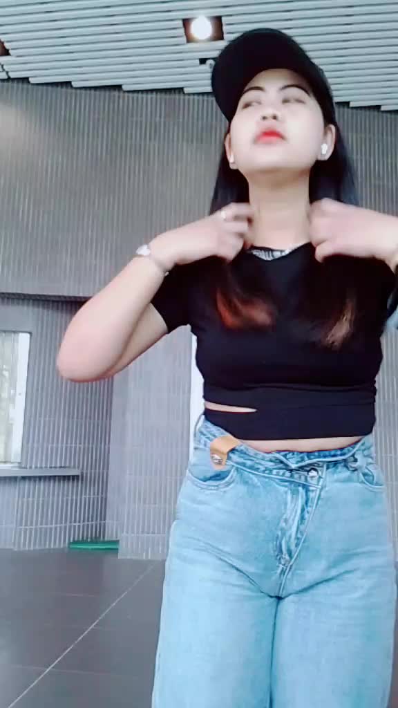 @user855883756394