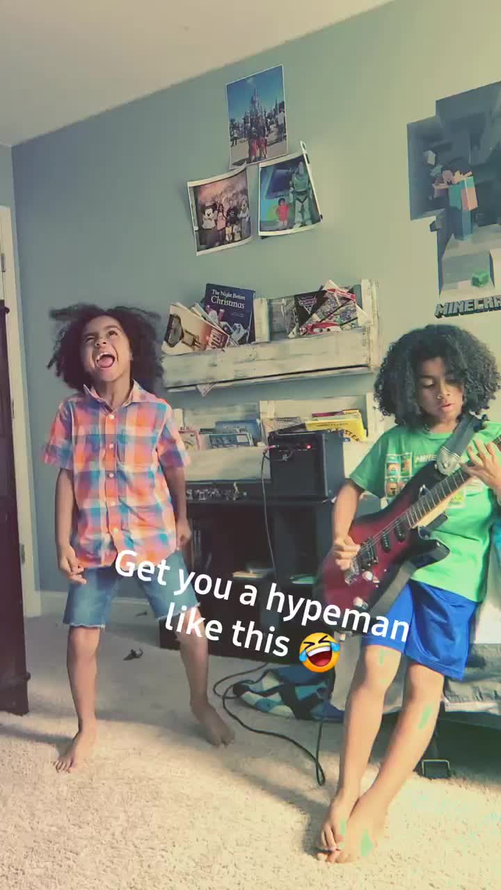 @twinmomma