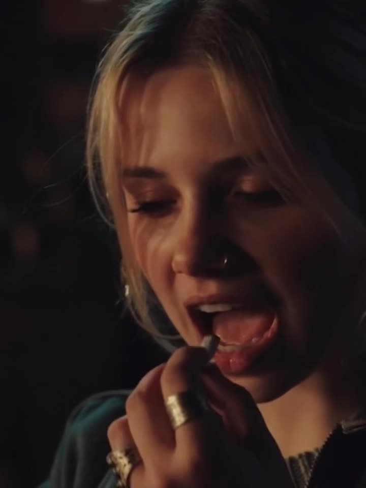 @~🙇🏼&zwj;♀️