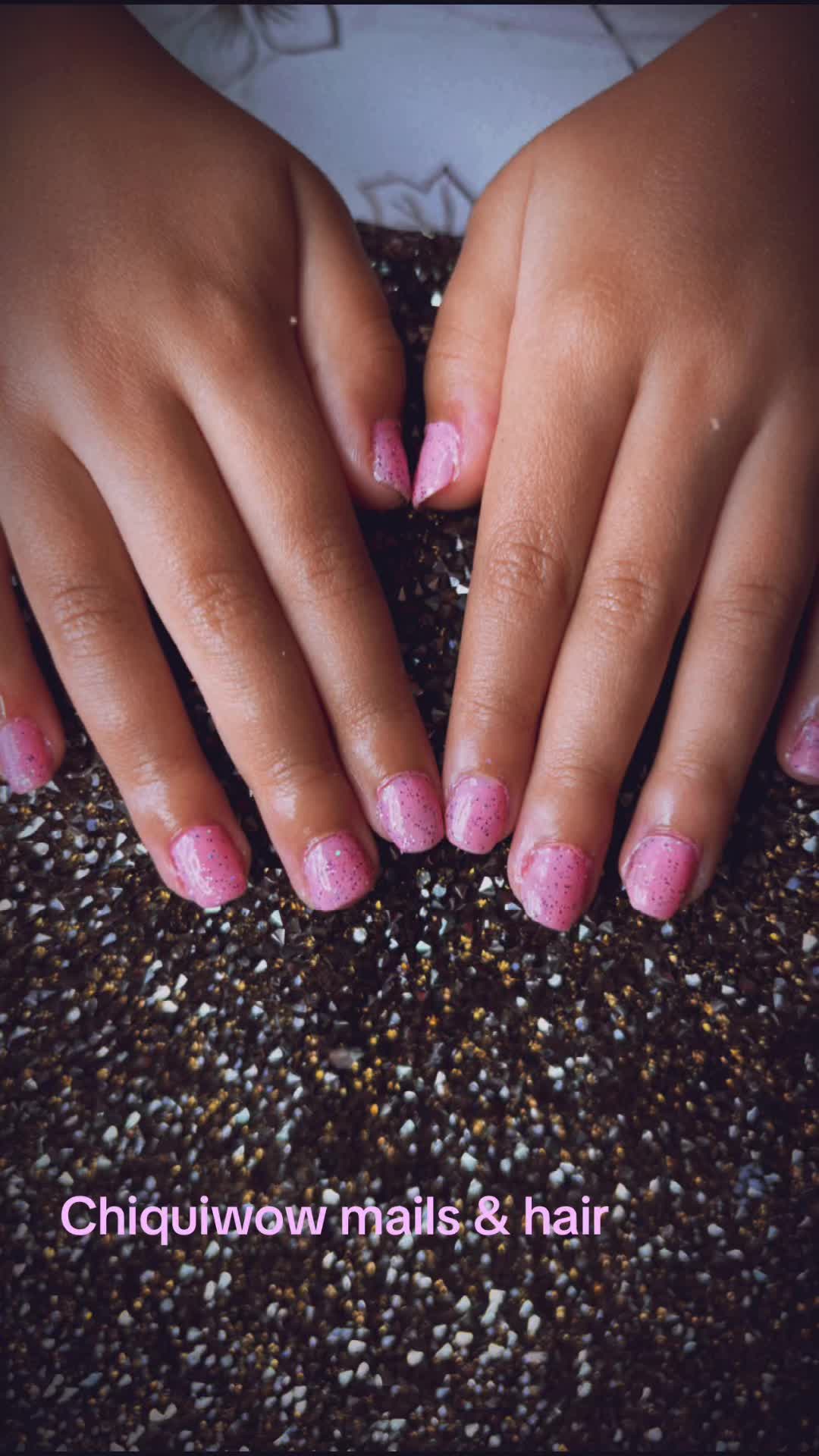 @chiquiwownails and hair