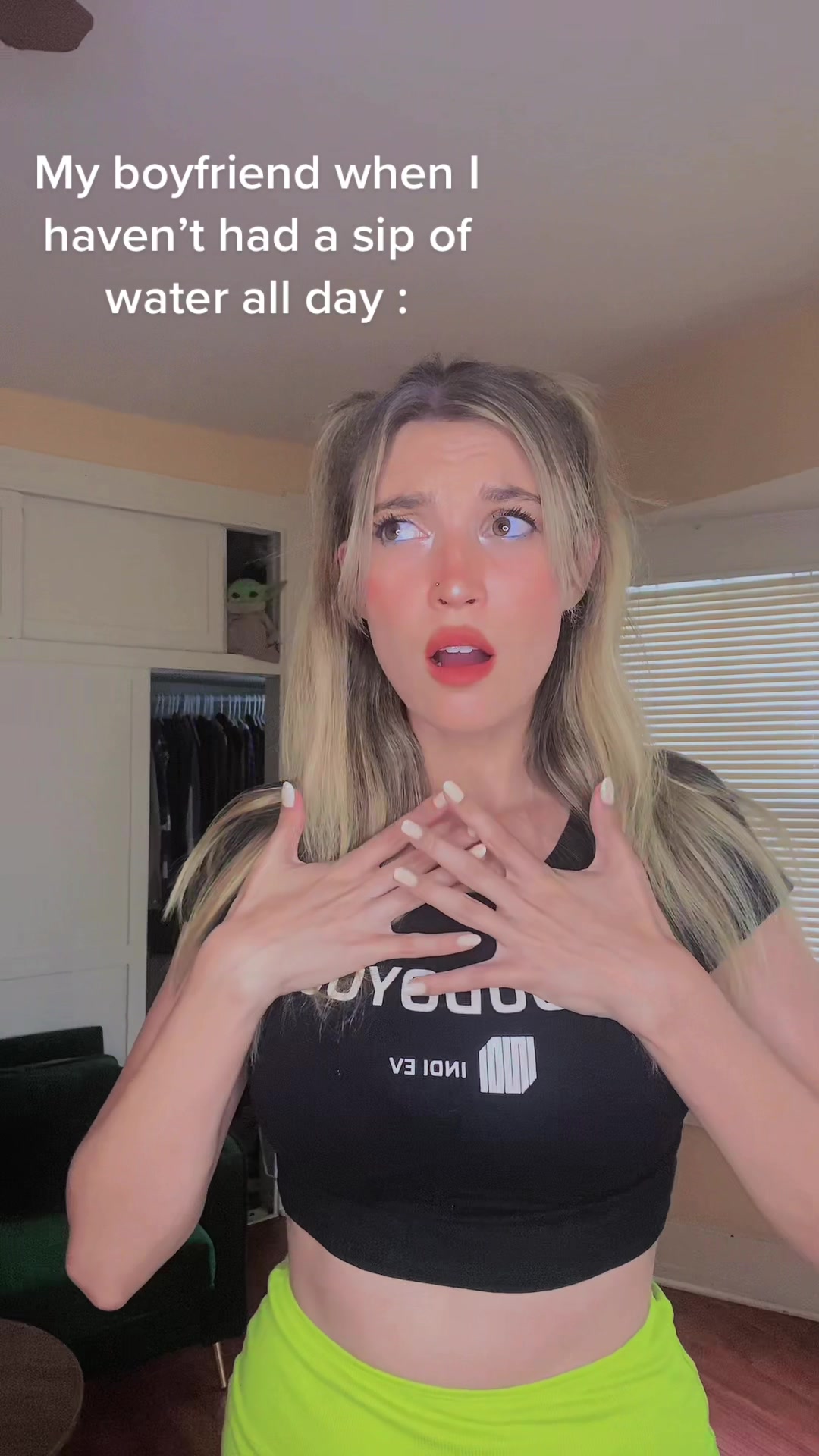 @yourfriendlyfoxx