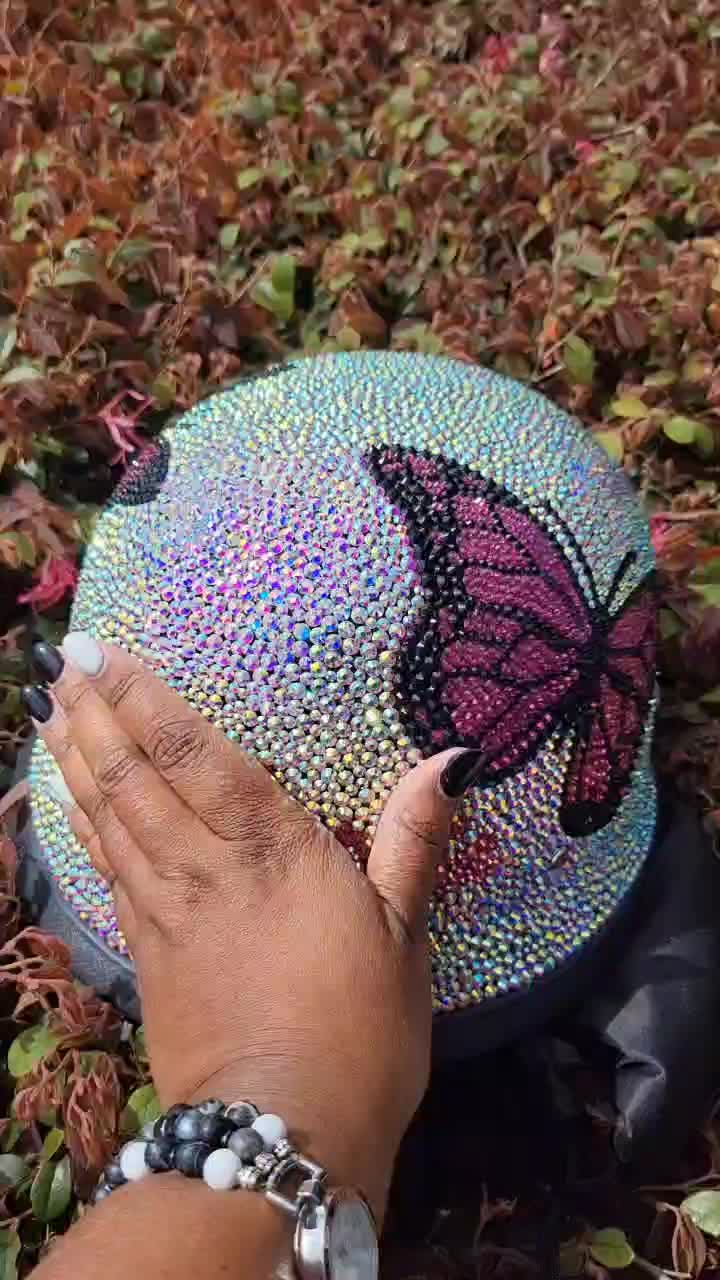 @Rhinestonedivas