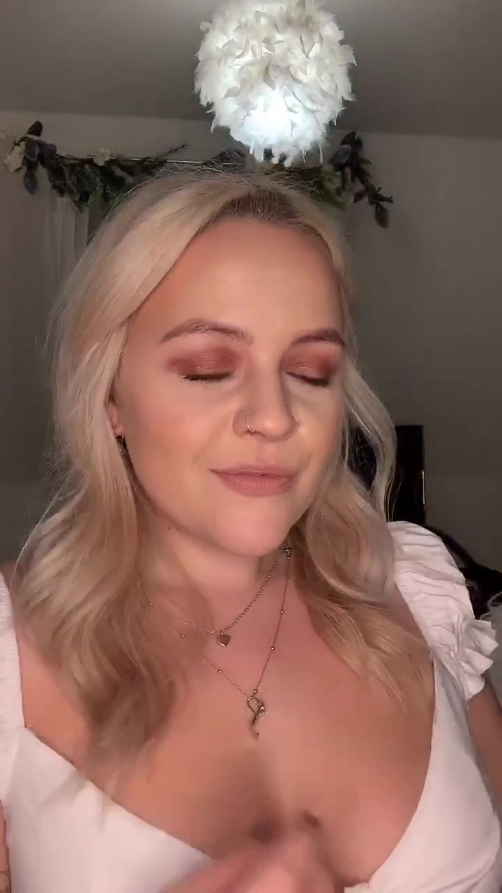 @Laura (Dora)