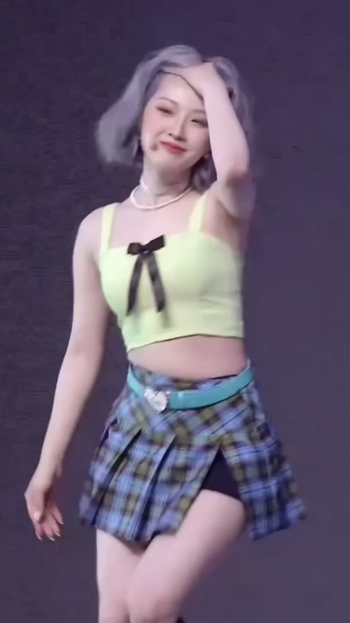 @jeongyeon and haseul vids