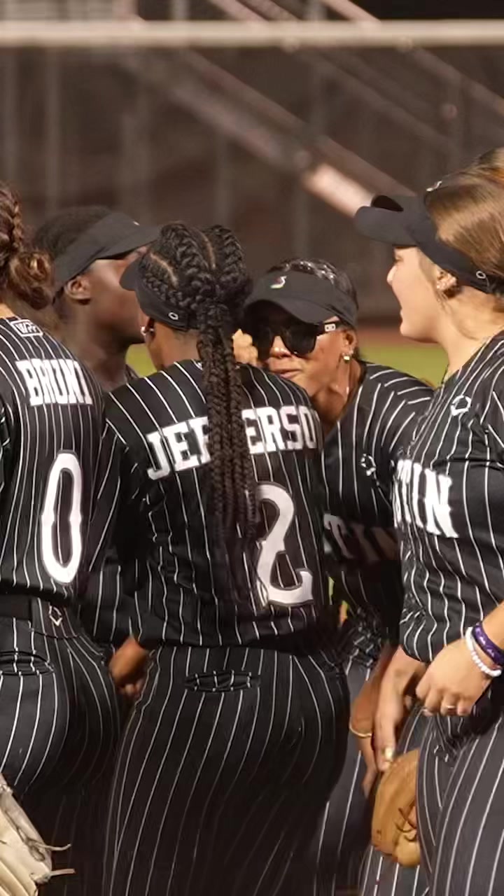 @Women&rsquo;s Professional Fastpitch
