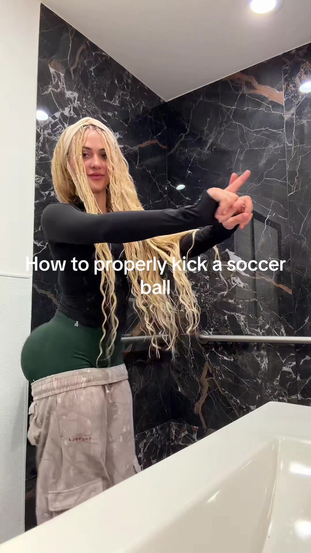 @haleyzz