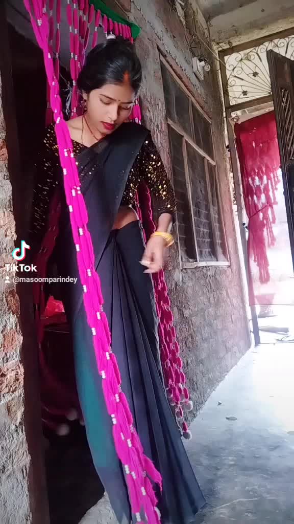 @Masoom Parindey
