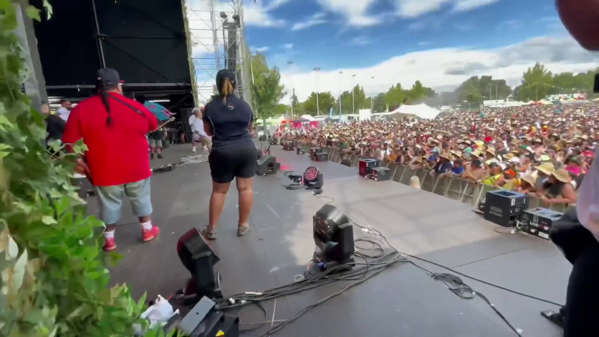 @Island Vibez