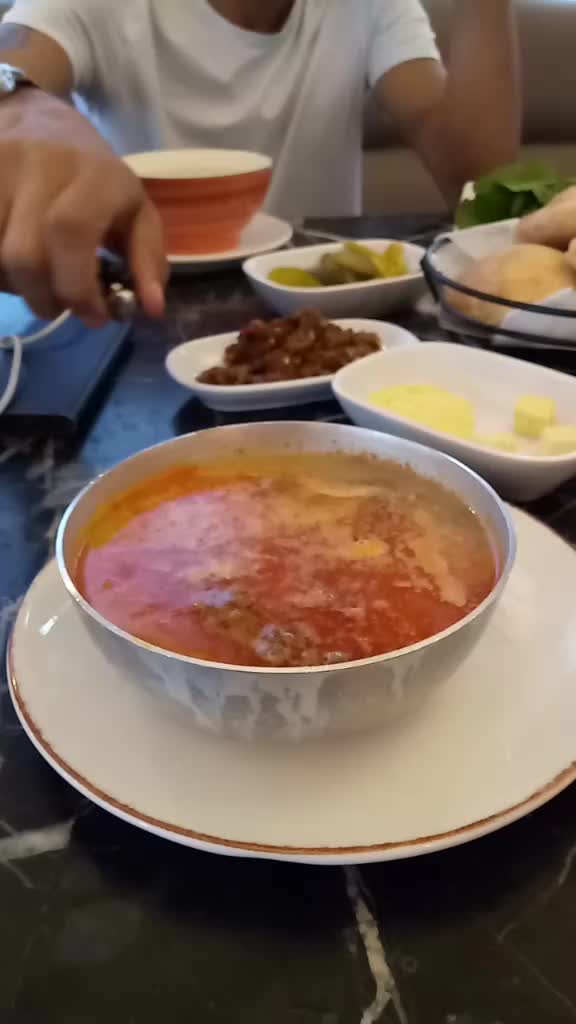 @Özge Öktem