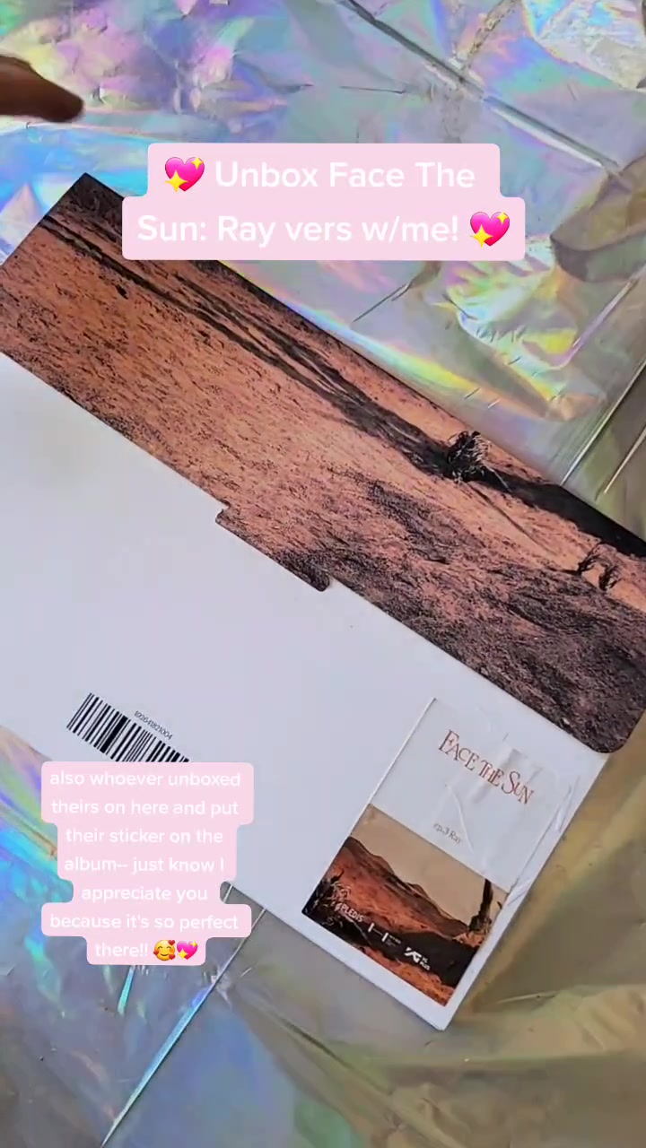 @leavekisses