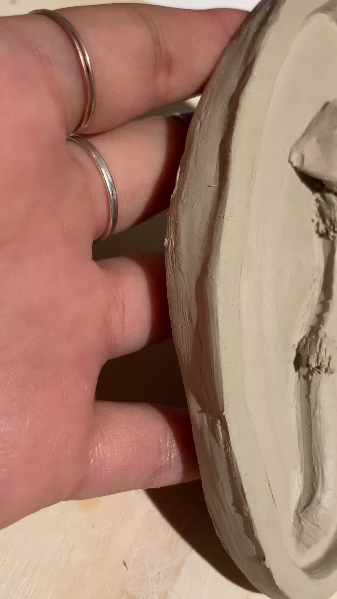 @CasualLunaClay
