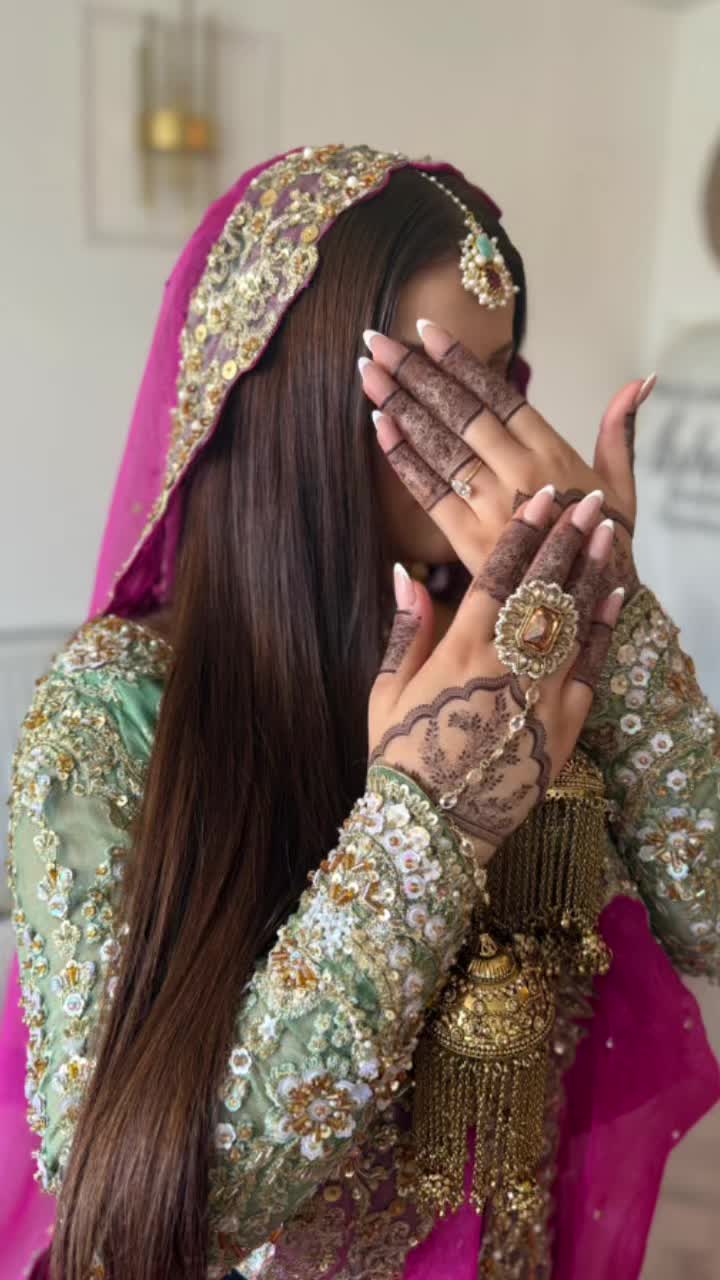 @hairbymomina