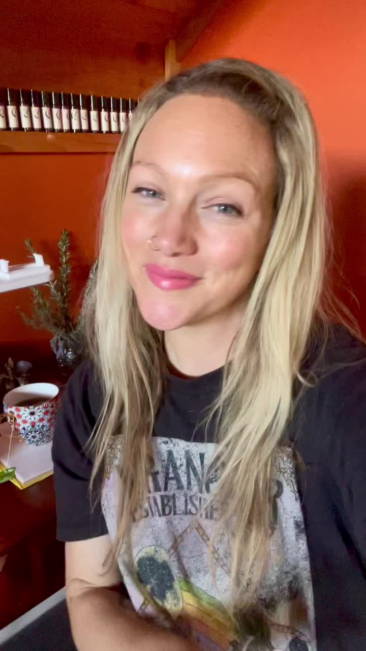 @Rhianna