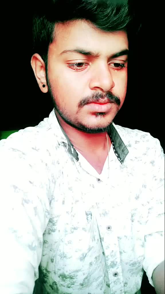 @s😍i😘l😀e🤓n☺t