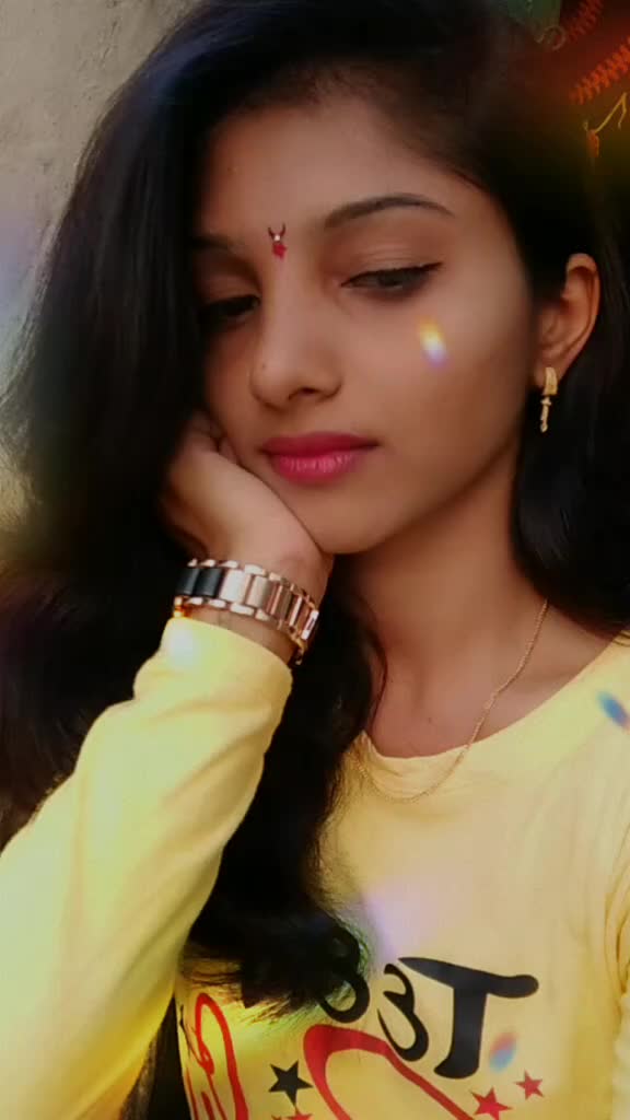 @👑Aishwarya kadam👑