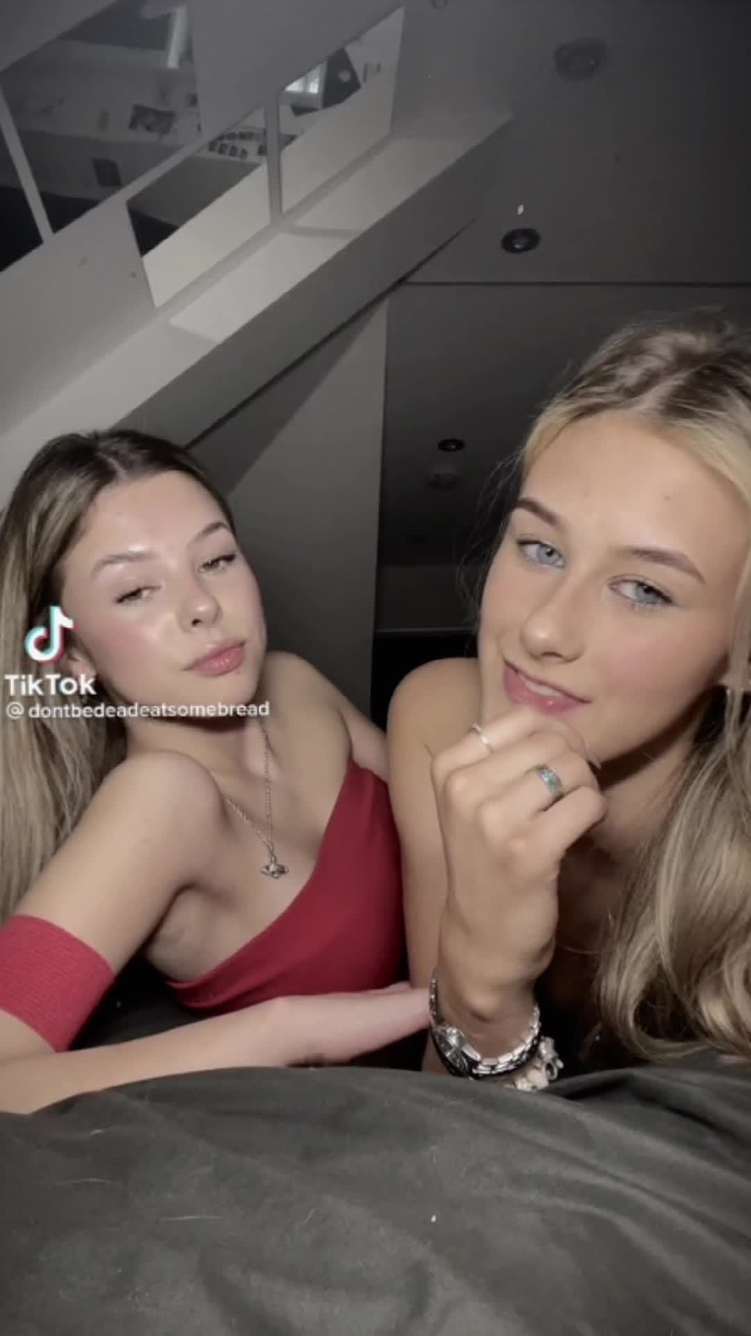@libbyandheidi