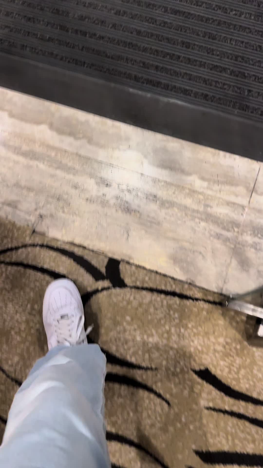 @cf.cars
