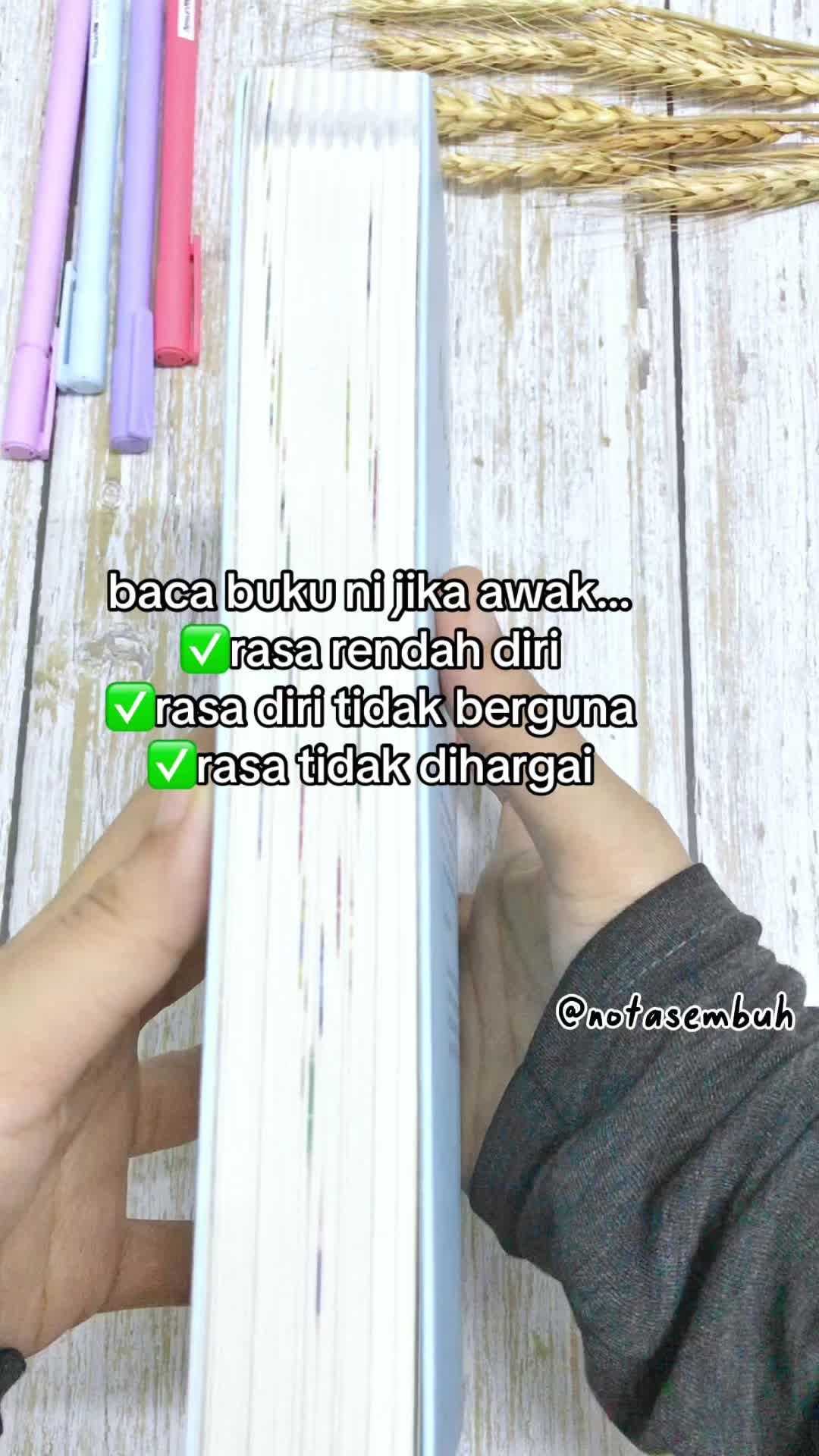 @notasembuh | booktok