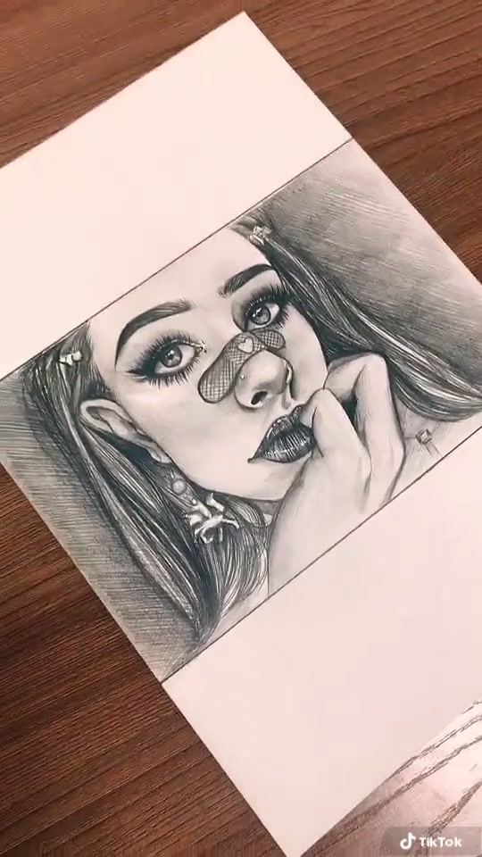 @что-то рисует