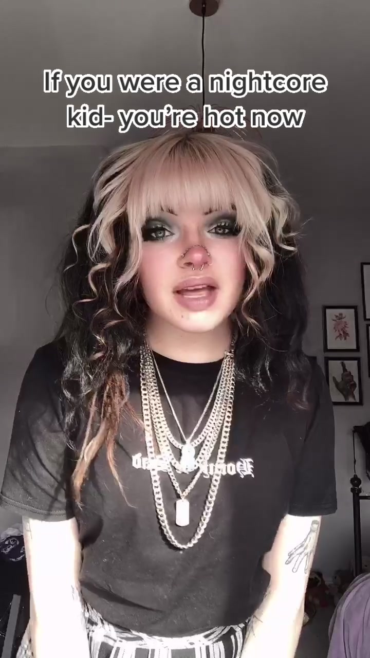@saskiasearle2_0