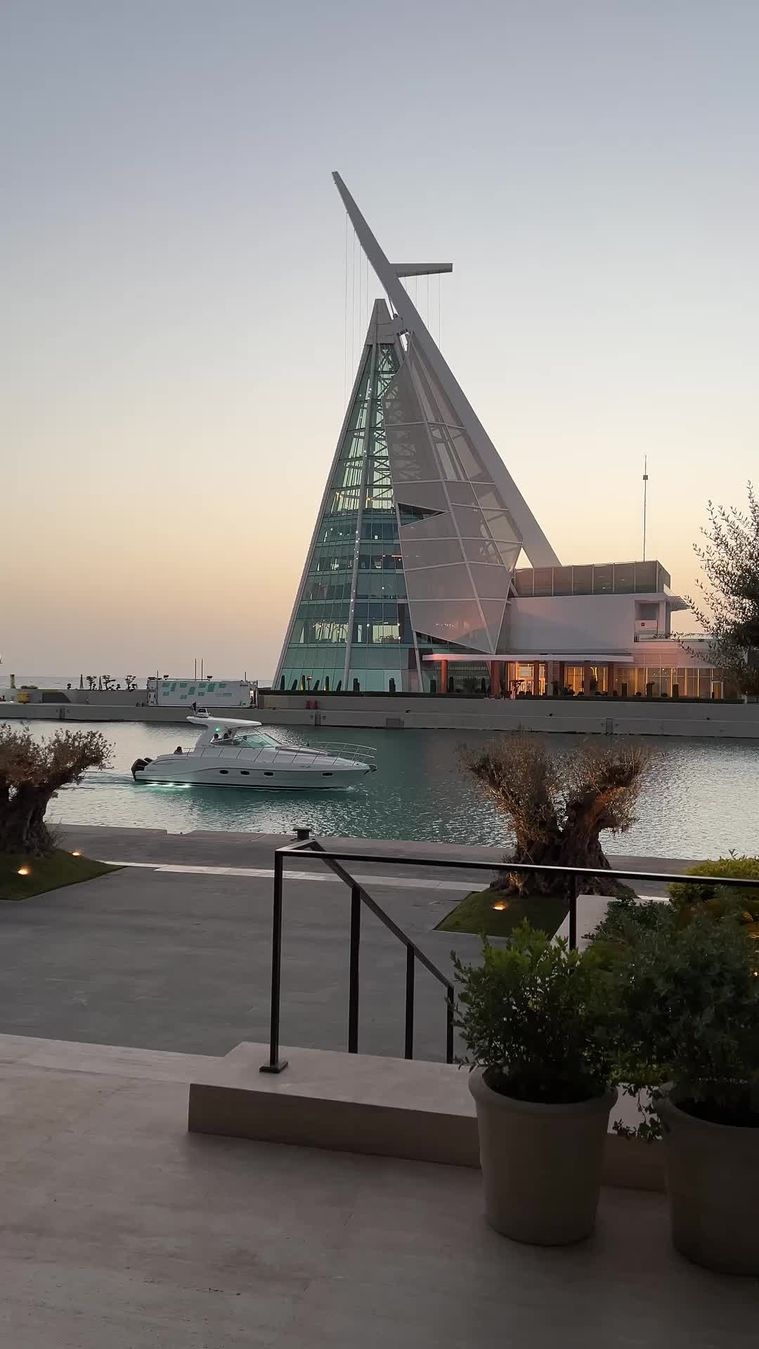 @تـفاصيـل جـدة