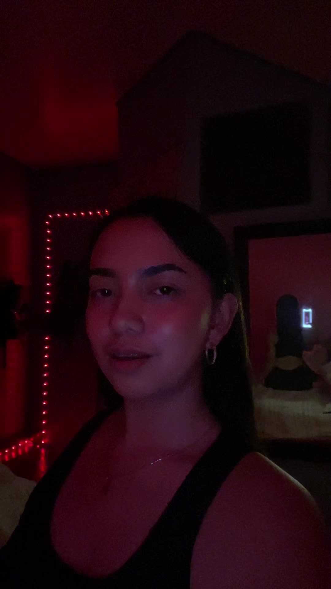 @luv.azryana on ig