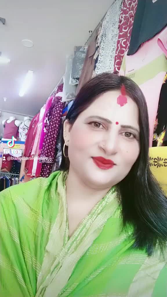 @फेशबूक फेन्सी पर्सा चितवन