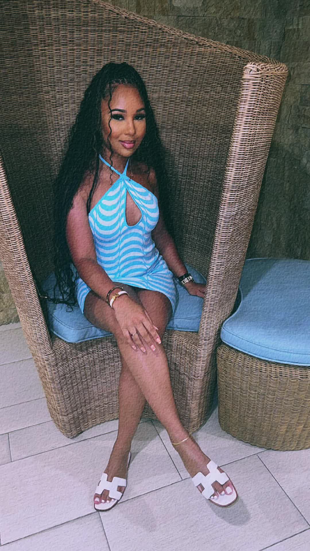 @VeeBee ✨