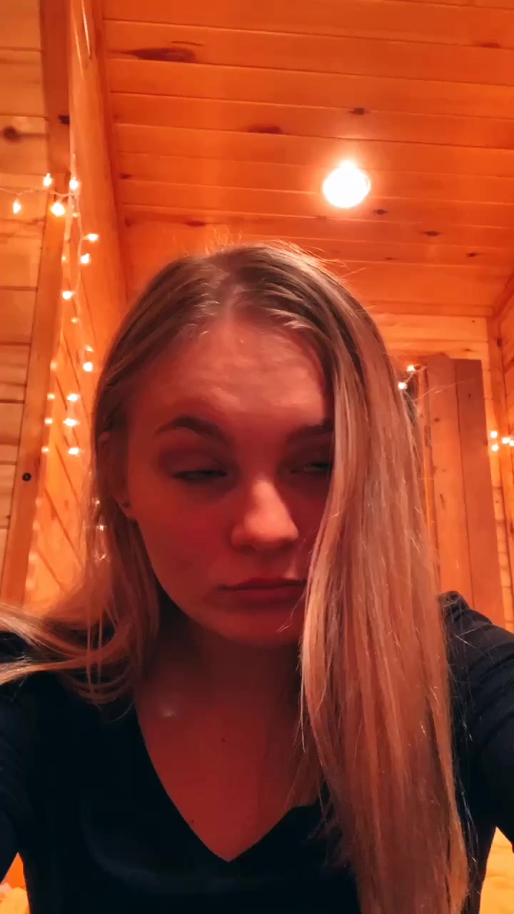 @courtney